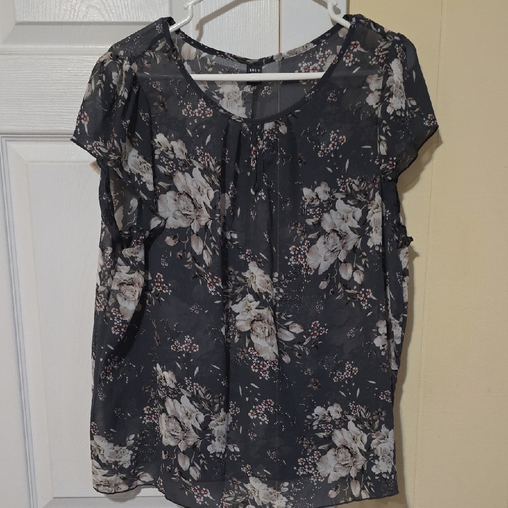 SHEIN Gray Floral Sheer Blouse